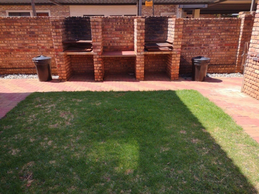 2 Bedroom Property for Sale in Die Bult North West